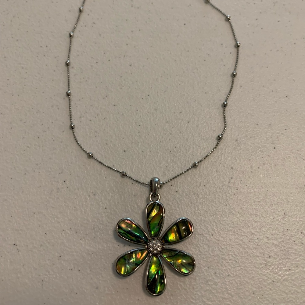Silver Colored Necklace with Flower Pendant